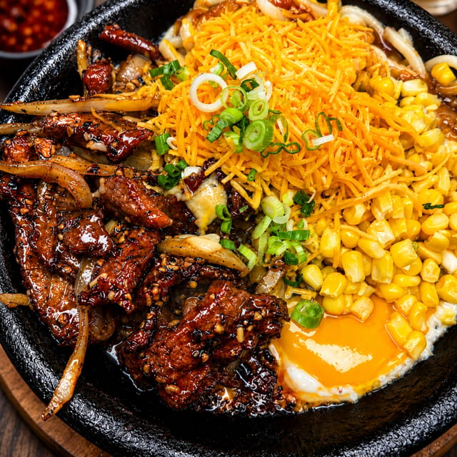 Shaken Black Pepper Sizzling Skillet.