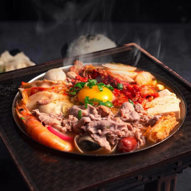 Kimchi Dumpling Hot Soup / 泡菜餃子鍋.