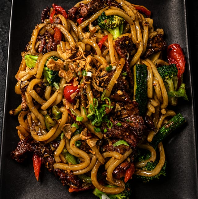 Black Pepper Stir Fry Udon.