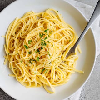 Garlic noodles