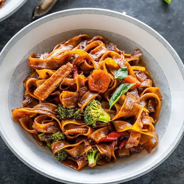 Drunken Noodles.