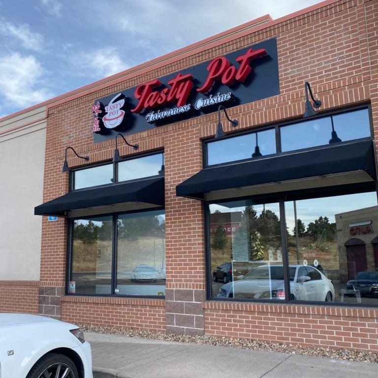 Visit Tasty Pot – Aurora