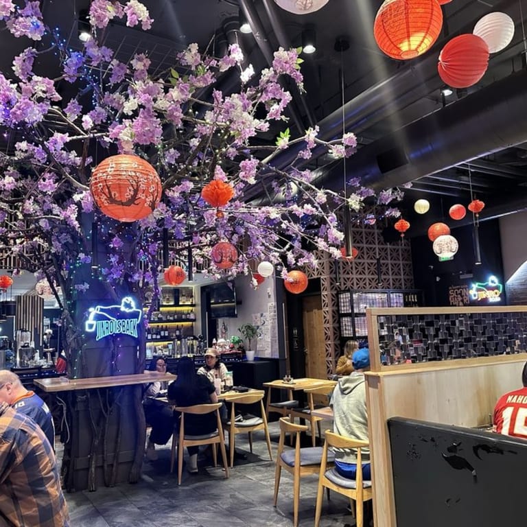 Comfortable Dining and Friendly Service